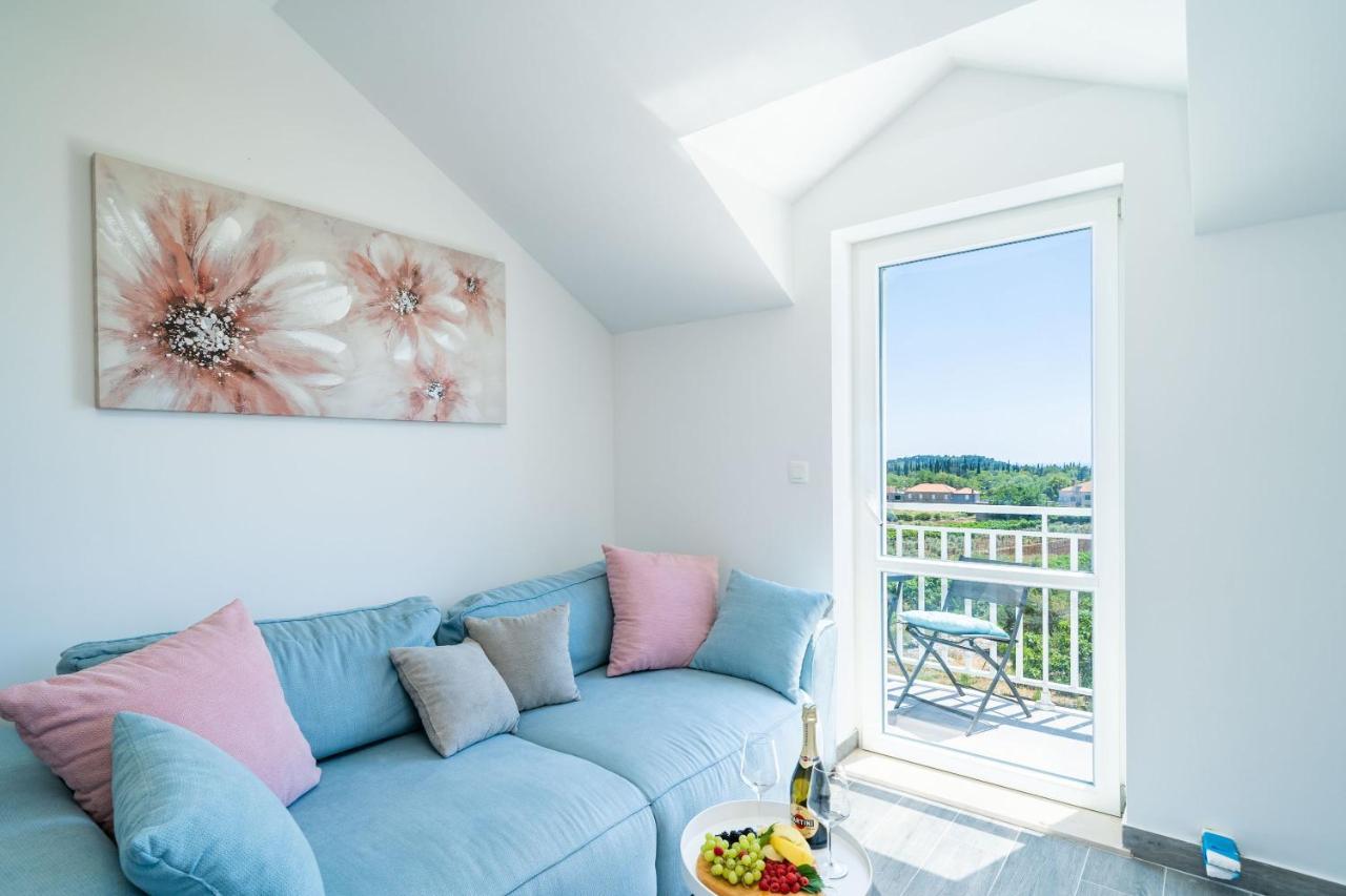 Apartments Amalija Čilipi 외부 사진