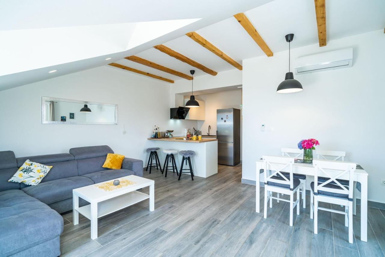 Apartments Amalija Čilipi 외부 사진