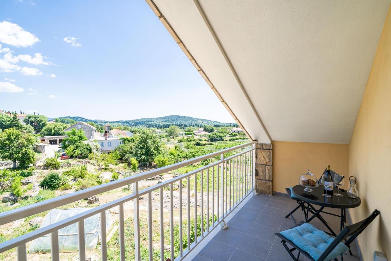 Apartments Amalija Čilipi 외부 사진